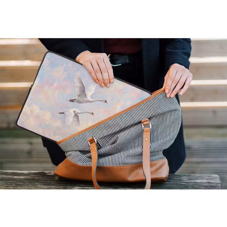 Vogel - Vliegend - Lucht - Modern - Pastel laptophoes neopreen klein -tas