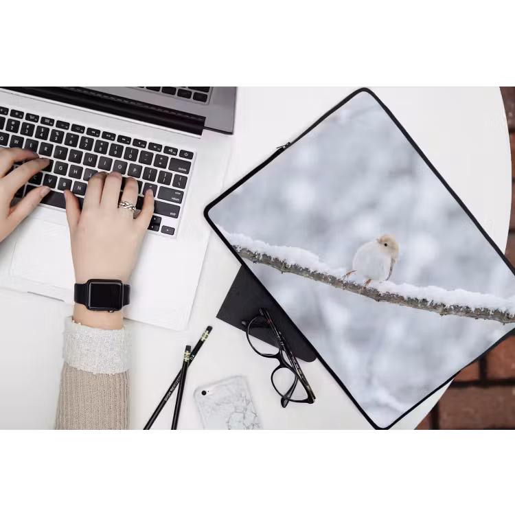Vogeltje - Sneeuw - Tak - Winter - Zacht laptophoes neopreen klein -bureau