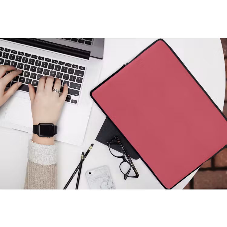 Bold - Berry - Rood laptophoes neopreen klein 279 -bureau