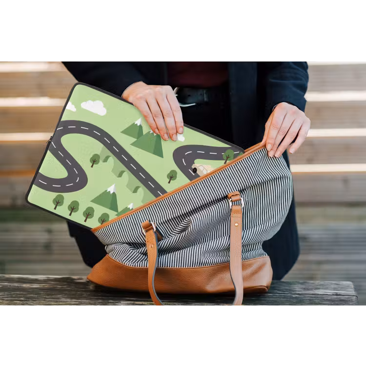 Auto - Bergweg - Natuur - Illustratie laptophoes neopreen klein -tas