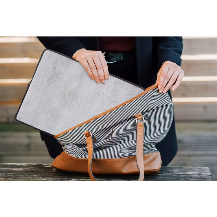 Beton - Textuur - Achtergrond - Grijs - Industrieel laptophoes neopreen klein -tas