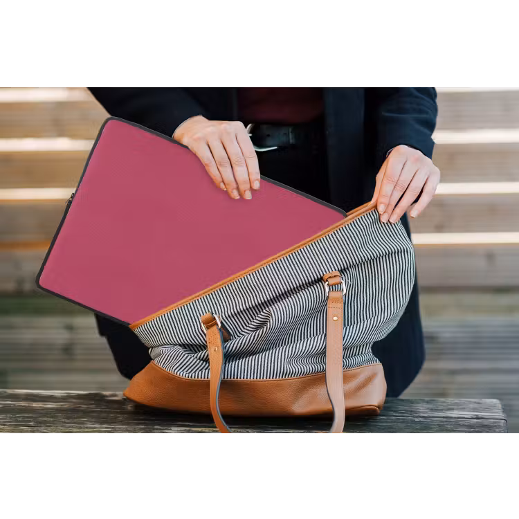 Deep - Berry - Rood laptophoes neopreen klein 279 -tas