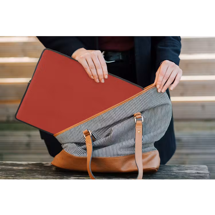 Deep - Crimson - Rood laptophoes neopreen klein 279 -tas