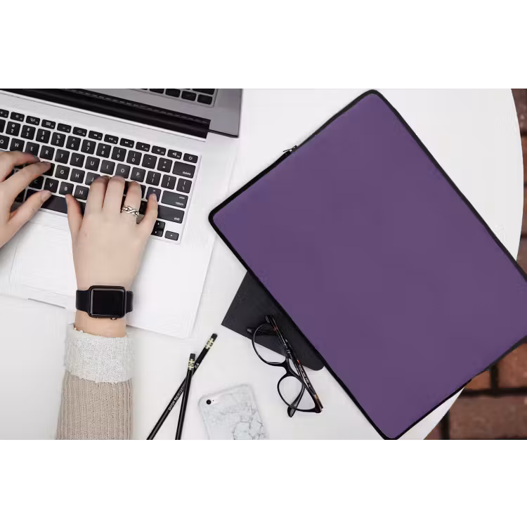 Deep - Plum - Paars laptophoes neopreen klein 279 -bureau