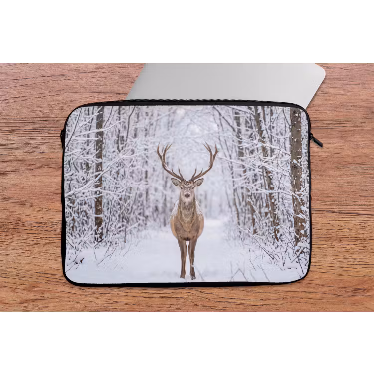 Hert - Winter - Bos - Natuur - Wit laptophoes neopreen klein -tafel