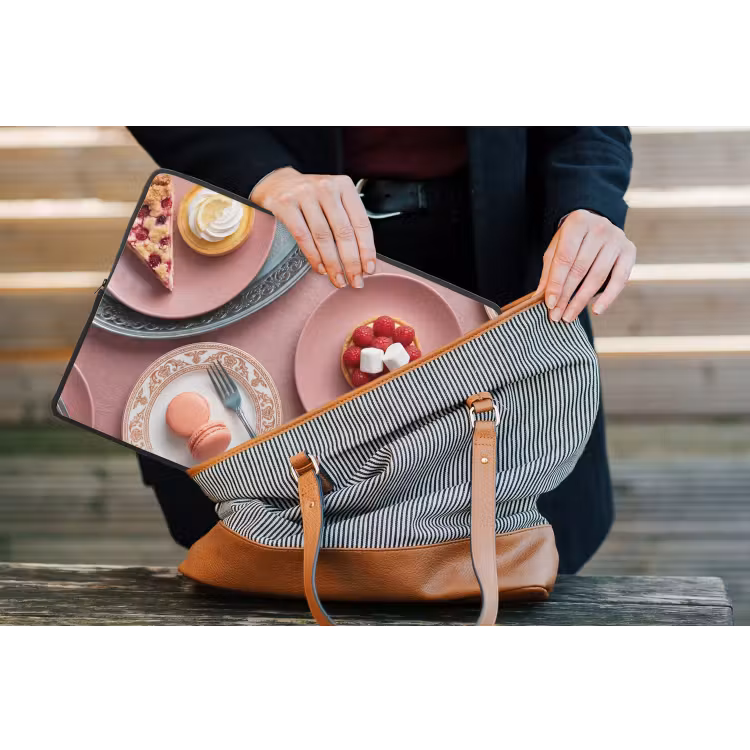 Dessert - Taart - Gebak - Zoet - Roze laptophoes neopreen klein -tas