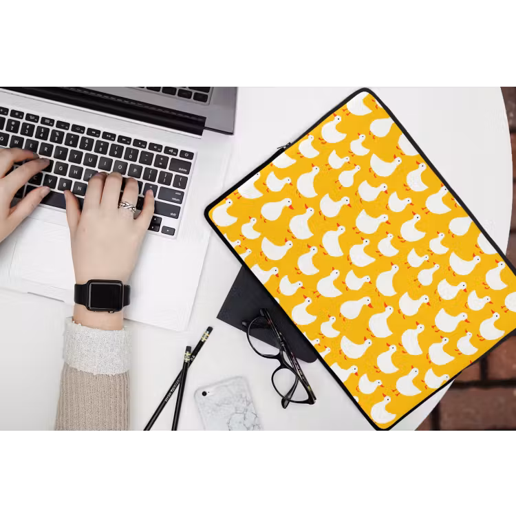 Eendjes - Patroon - Geel laptophoes neopreen klein 279 -bureau