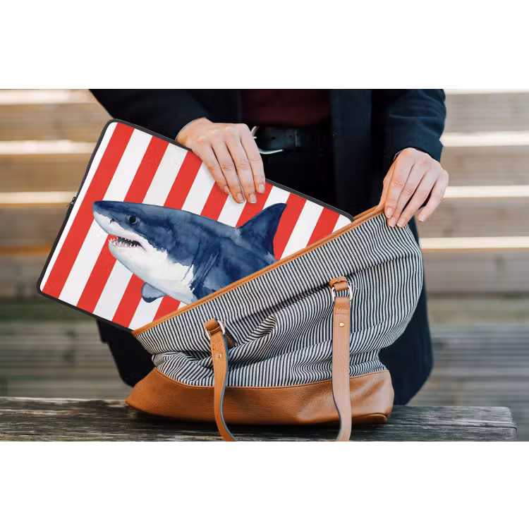 Vis - Haai - Zee - Illustratie - Blauw laptophoes neopreen klein -tas