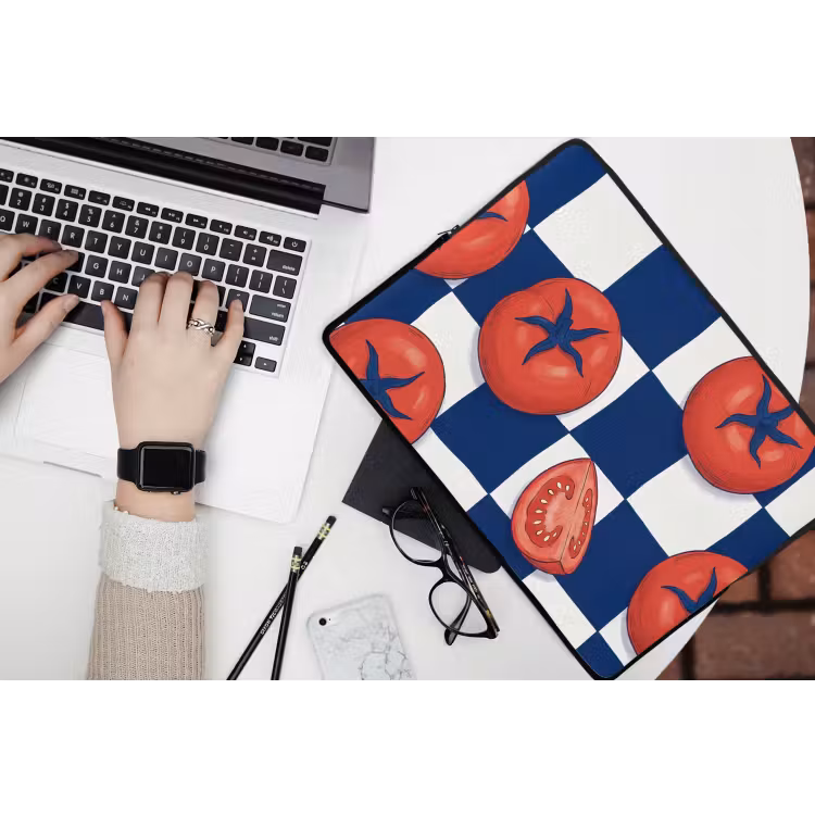 Eten - Tomaten - Keuken - Illustratie - Rood-Blauw laptophoes neopreen klein -bureau