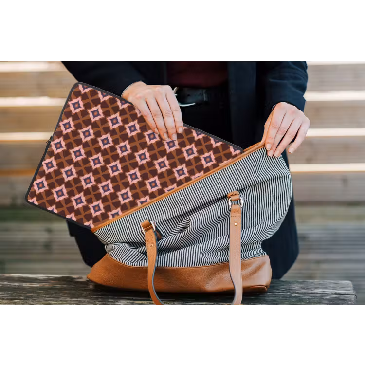 Geometrisch - Sierlijk - Bruin laptophoes neopreen klein 279 -tas
