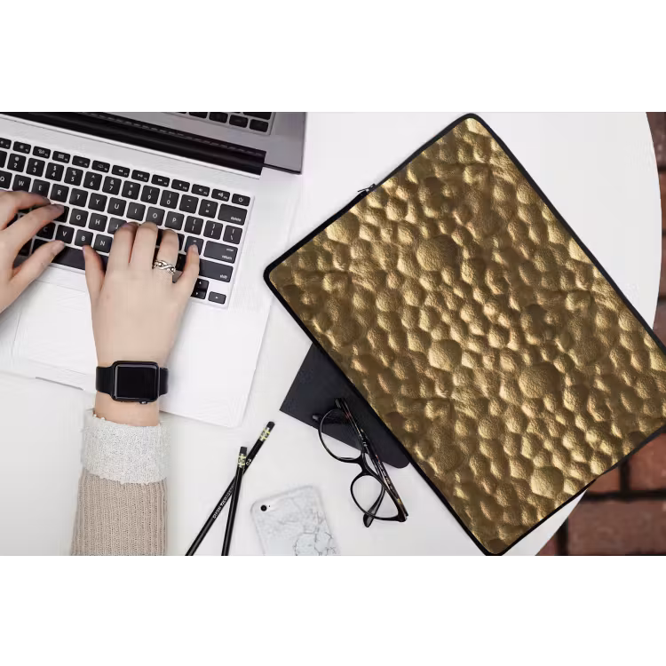 Gehamerd - Reliëf - Textuur - Bronsgoud laptophoes neopreen klein 279 -bureau