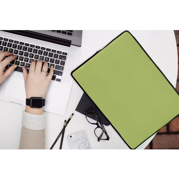 Lime - Glow - Groen laptophoes neopreen klein 279 -bureau