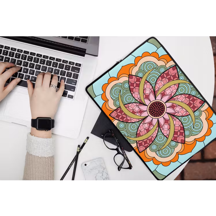 Mandala - Geometrisch - Kunst - Decoratief - Kleurrijk laptophoes neopreen klein -bureau
