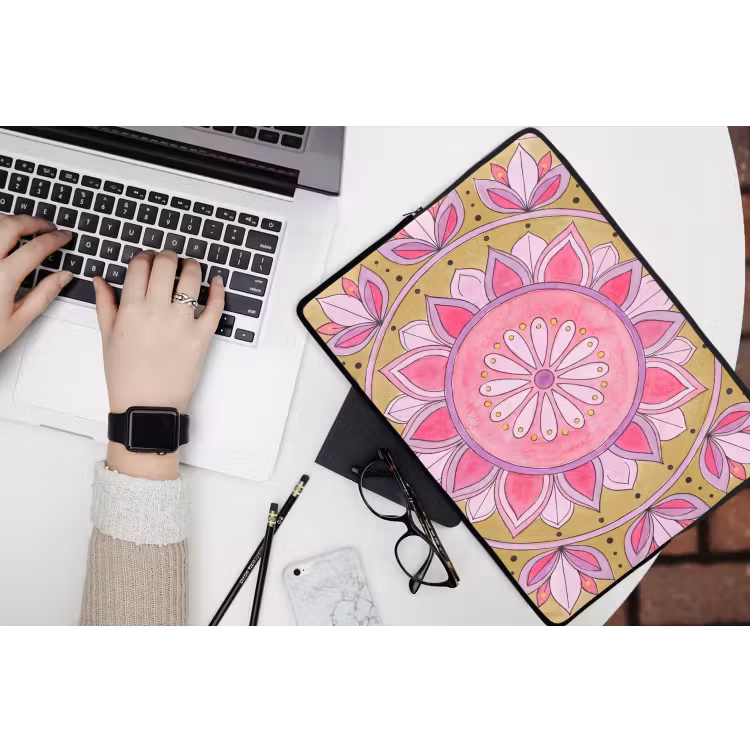 Mandala - Patroon - Kunst - Aquarel - Roze laptophoes neopreen klein -bureau