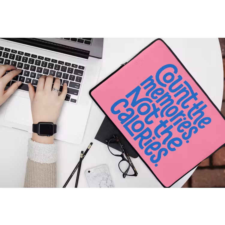 Memories - Roze - Blauw - Quote laptophoes neopreen klein -bureau