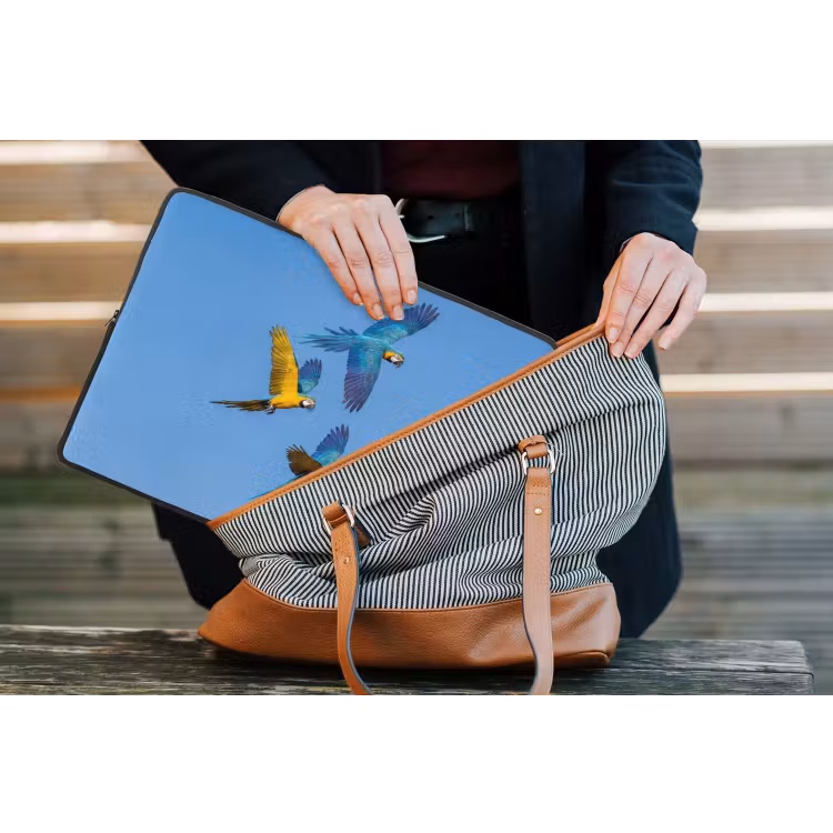 Papagaai - Vliegen - Blauw - Geel laptophoes neopreen klein -tas