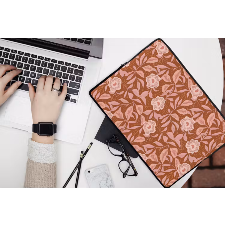 Patroon - Bladeren - Terracotta laptophoes neopreen klein 279 -bureau