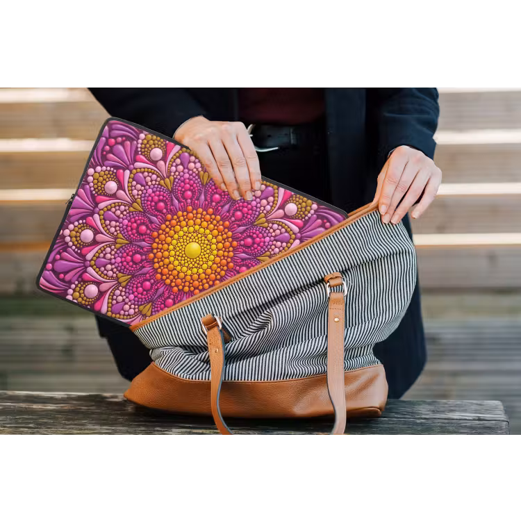 Patroon - Stippen - Abstract - Kleurrijk laptophoes neopreen klein -tas