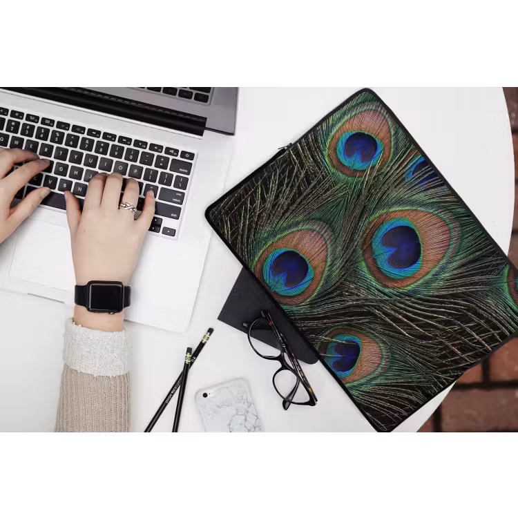 Pauwenveren - Klassiek - Groen laptophoes neopreen klein -bureau