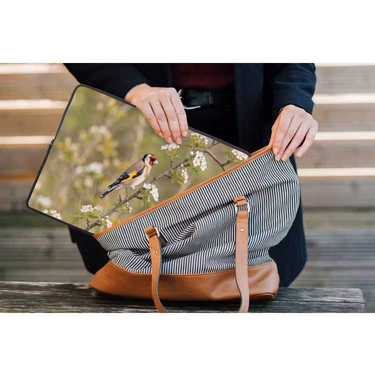 Putter - Bloesem - Lente - Natuur - Kleurrijk laptophoes neopreen klein -tas