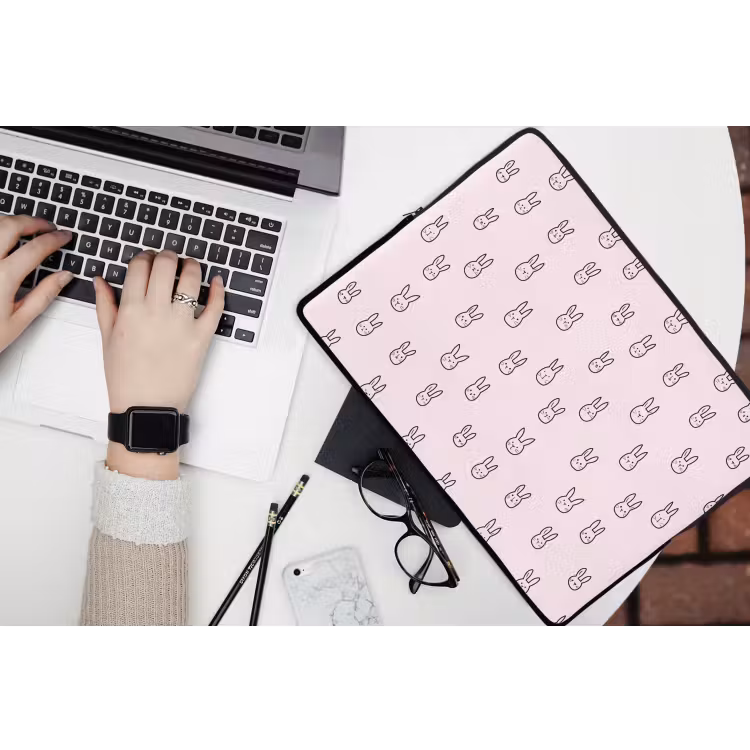 Konijnen - Minimalistisch - Roze laptophoes neopreen klein 279 -bureau