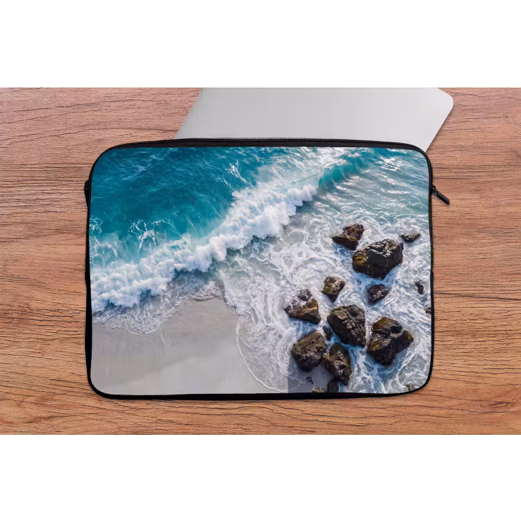 Zee - Golf - Strand - Natuur - Blauw laptophoes neopreen klein -tafel