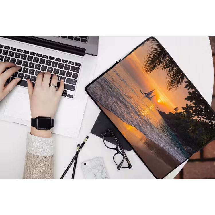 Zee - Zonsondergang - Boot - Natuur - Oranje laptophoes neopreen klein -bureau