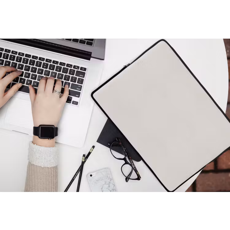 Silent - Sandstone - Grijs laptophoes neopreen klein 279 -bureau