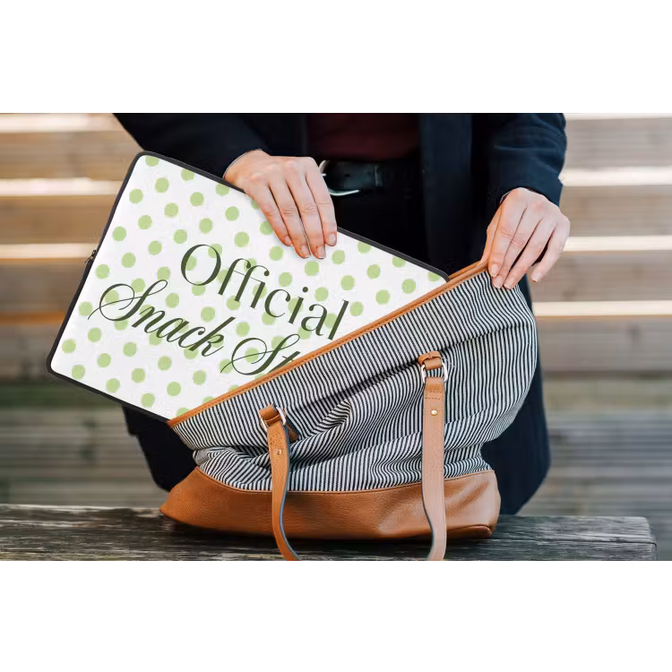 Snack Station - Groen - Stippen laptophoes neopreen klein -tas