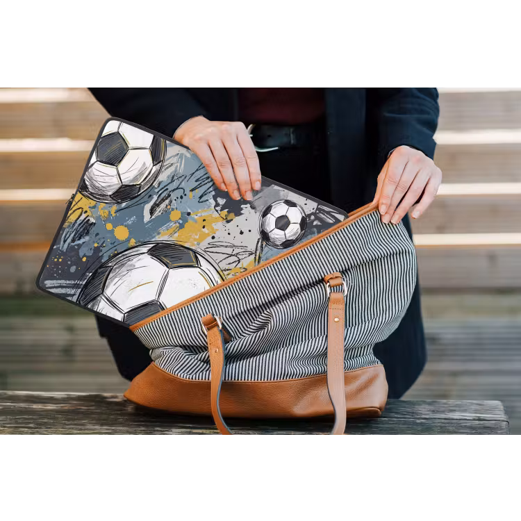 Voetbal - Abstract - Sport - Kleurrijk laptophoes neopreen klein -tas