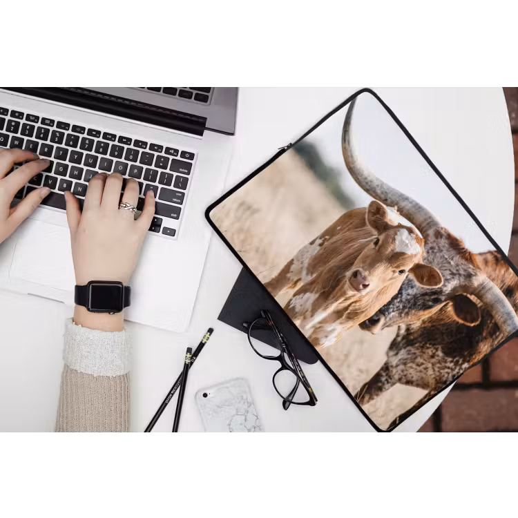 Texas Longhorn - Kalf - Weide - Dieren laptophoes neopreen klein -bureau