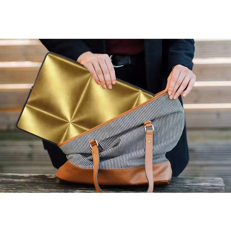 Textuur - Geborsteld Goud - Industrieel - Metallic laptophoes neopreen klein 279 -tas