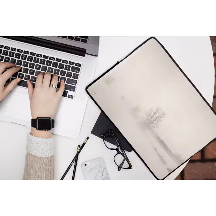 Boom - Mist - Sneeuw - Winter - Minimalistisch laptophoes neopreen klein -bureau