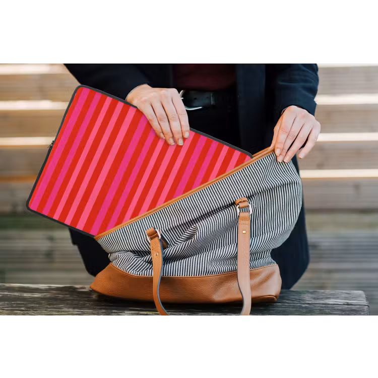 Verticaal - Strepen - Roze laptophoes neopreen klein 279 -tas