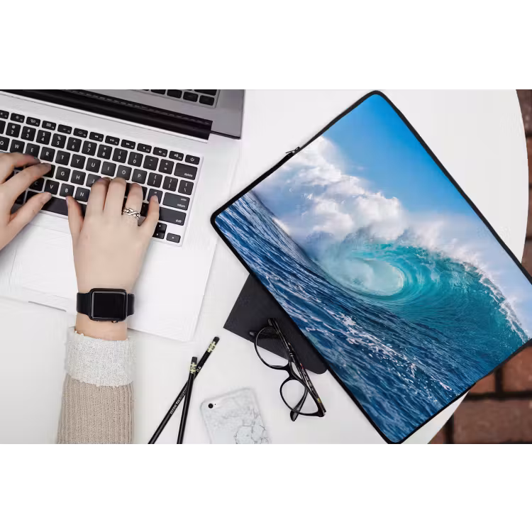 Golf - Oceaan - Water - Dynamisch - Blauw laptophoes neopreen klein -bureau