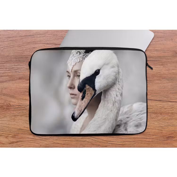 Vrouw - Zwaan - Wit laptophoes neopreen klein -tafel