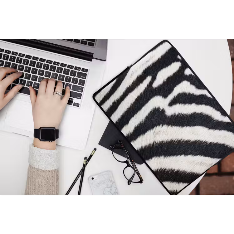 Zebra - Vacht - Klassiek - Zwart - Wit laptophoes neopreen klein -bureau