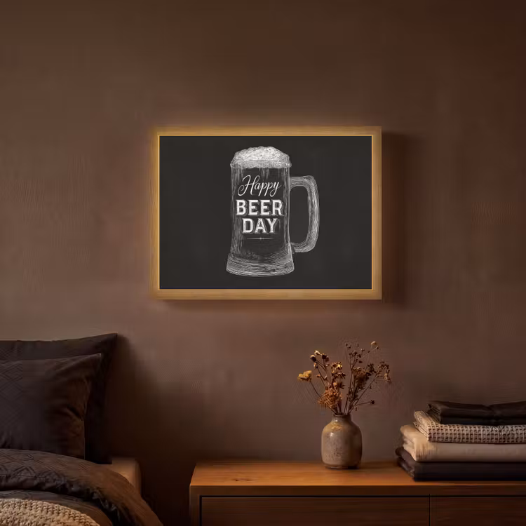Bierpul - Witte krijtletters - Happy beer day Light Box met batterij (Wandlamp) middel -sfeer4