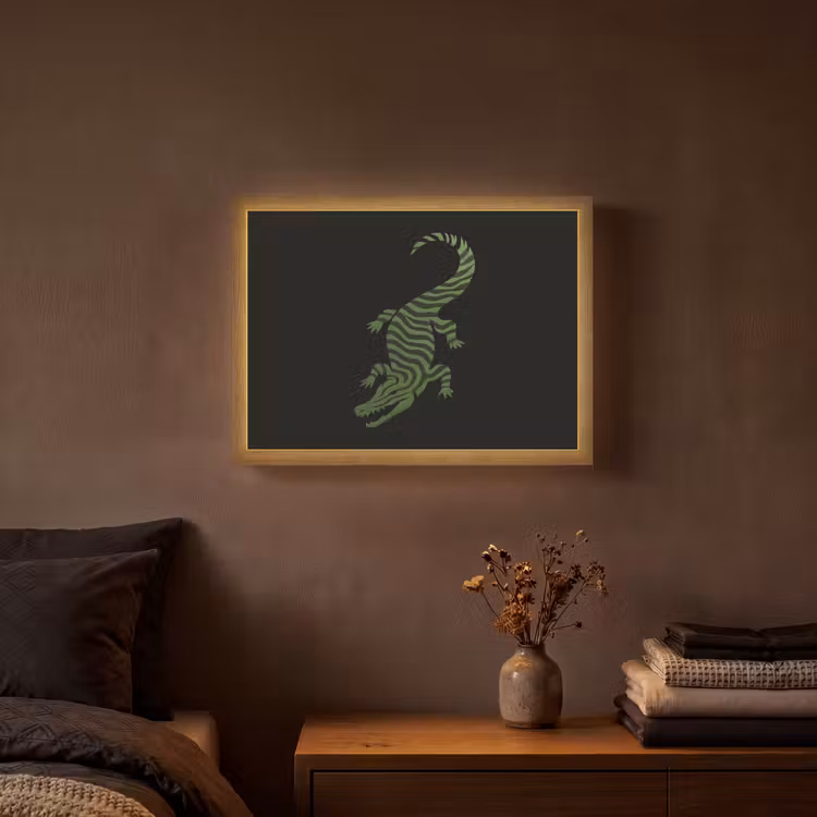 Krokodil - Groen - Tijgerachtig - Strepen Light Box met batterij (Wandlamp) middel -sfeer4