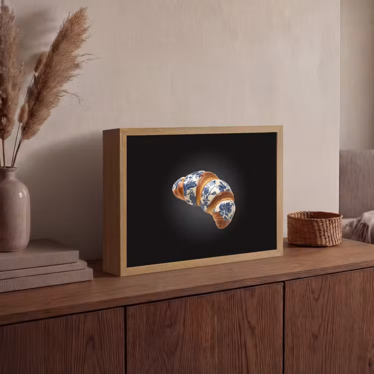 Croissant - Bloemenpatroon - Delftsblauw Light Box met batterij (Wandlamp) middel -sfeer2