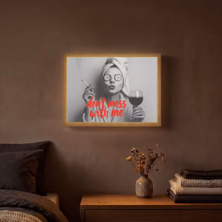 Don't mess with me - Wijn - Vrouw - Sigaret Light Box met batterij (Wandlamp) middel -sfeer4