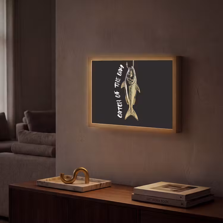 Vis - Zwart - Goud - Tekst Light Box met batterij (Wandlamp) middel -sfeer1