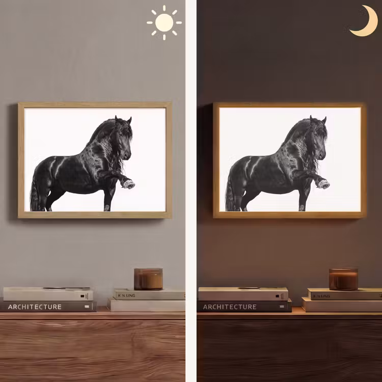 Fries - Hengst - Modern Light Box met batterij (Wandlamp) middel -sfeer3