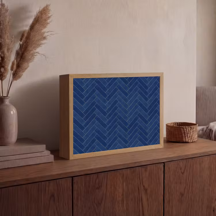 Visgraat - Wandtegel - Donkerblauw - Navy Blue Light Box met batterij (Wandlamp) middel 907 -sfeer2
