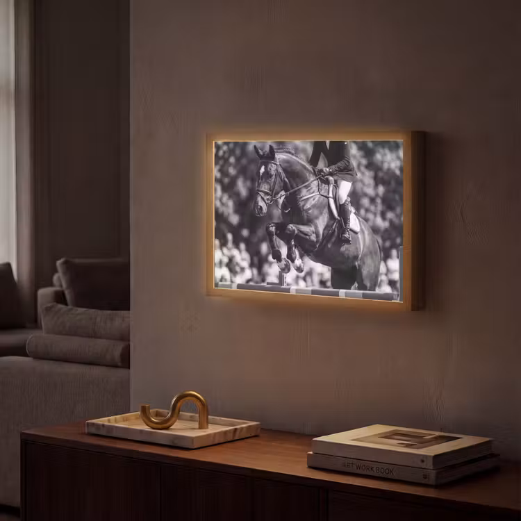 Springen - Paard - Zwart - Wit Light Box met batterij (Wandlamp) middel -sfeer1