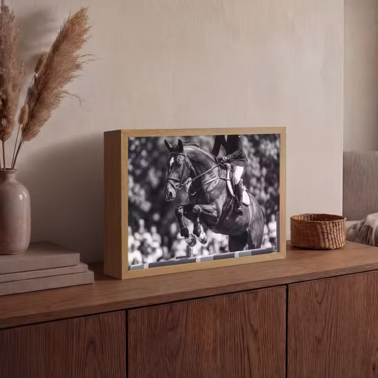 Springen - Paard - Zwart - Wit Light Box met batterij (Wandlamp) middel -sfeer2
