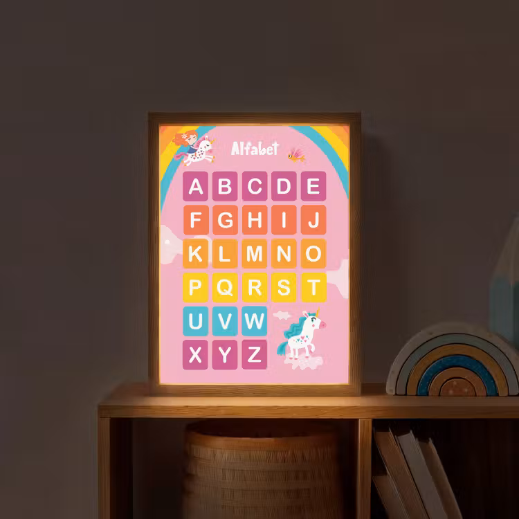Alfabet - Educatief - Letters leren voor kinderen - Roze - Eenhoorn Light Box met batterij (Wandlamp kind) middel -sfeer1_kind