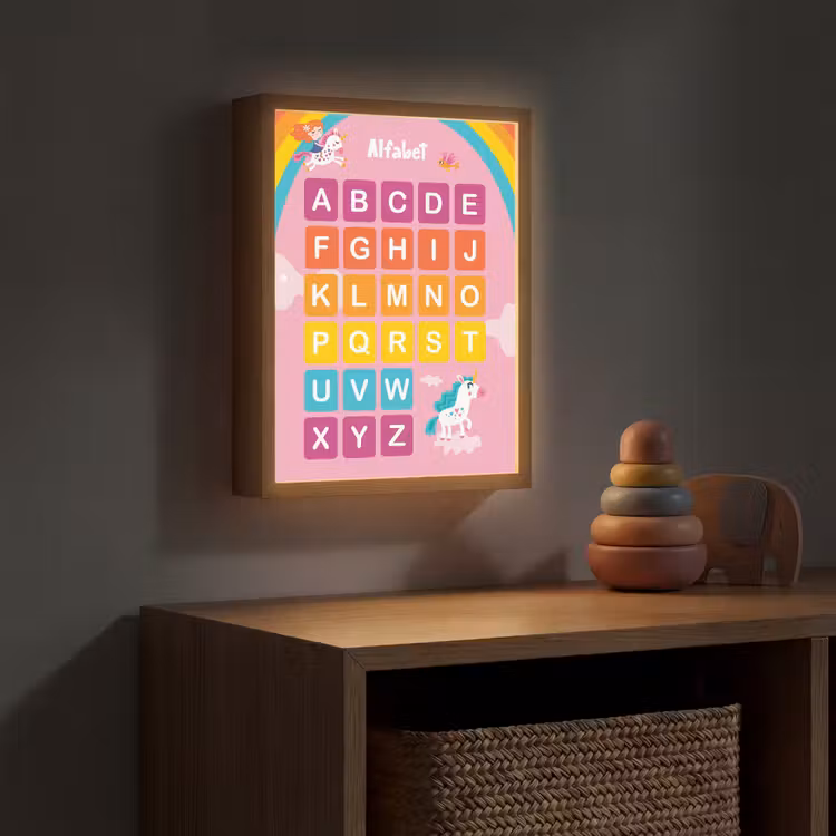 Alfabet - Educatief - Letters leren voor kinderen - Roze - Eenhoorn Light Box met batterij (Wandlamp kind) middel -sfeer5_kind