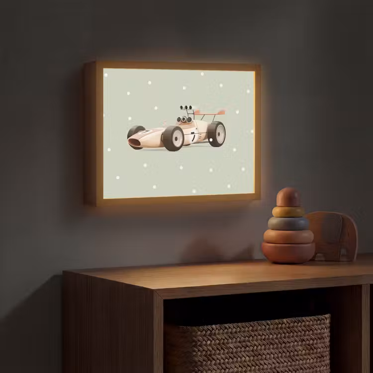 Beige - Raceauto - Stippen Light Box met batterij (Wandlamp kind) middel -sfeer5_kind