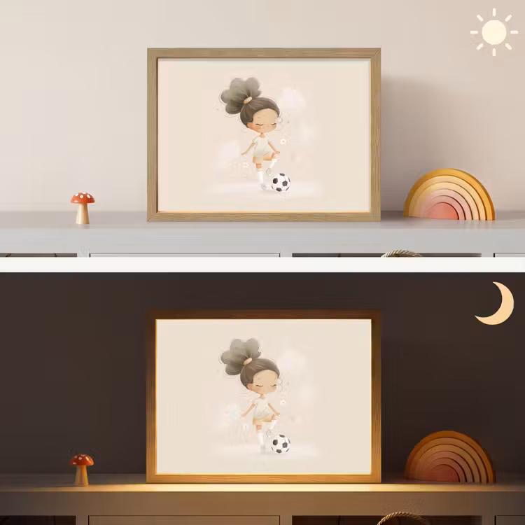 Meisje - Voetbal - Beige Light Box met batterij (Wandlamp kind) middel -sfeer3_kind